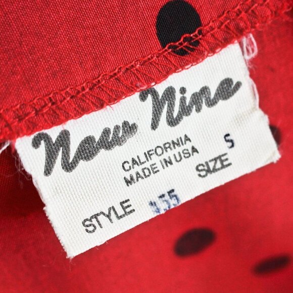 Host Pick!! 🪐🍀🎱🌈 Vintage 1970s does 40s -Shoulder Pad Top, Andrews Sisters M - Picture 3 of 10